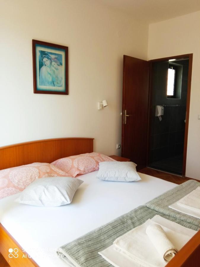 Guesthouse Kod Irene Gradac  Εξωτερικό φωτογραφία